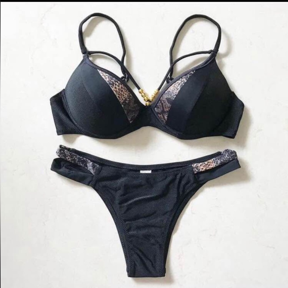 Size small, lightly padded